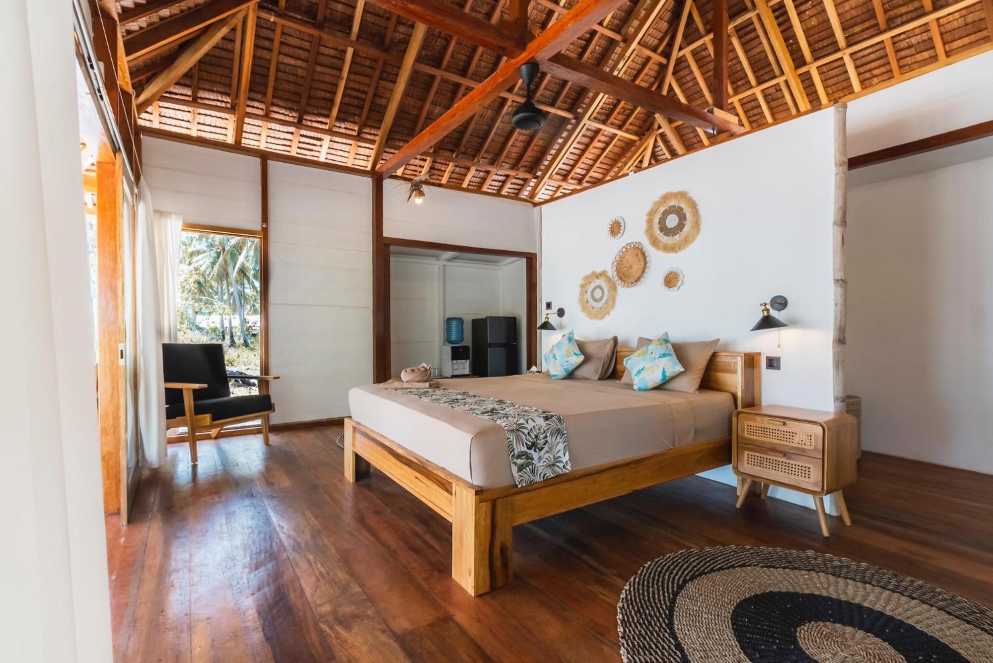 Reconnect - Private Island & Dive Center Togean - Buka Buka Island Ampana