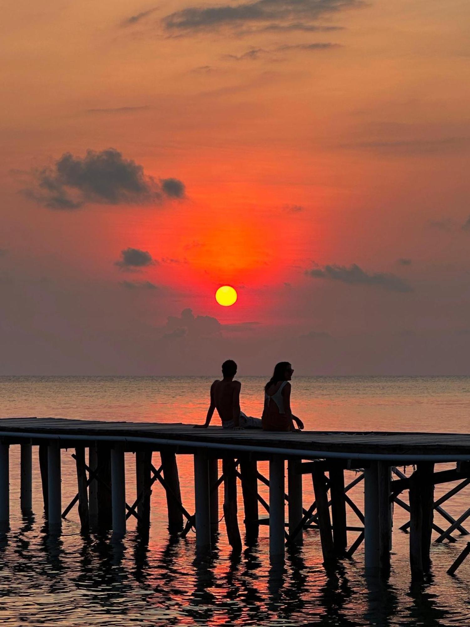 सहारा Reconnect - Private Island & Dive Center Togean - Buka Buka Island 3*
